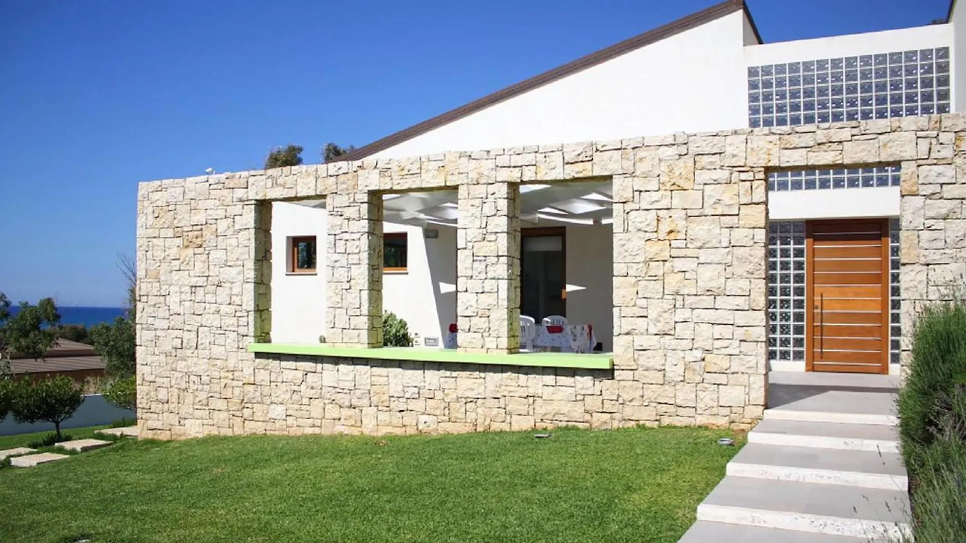 Gorgeous Home In Alcamo